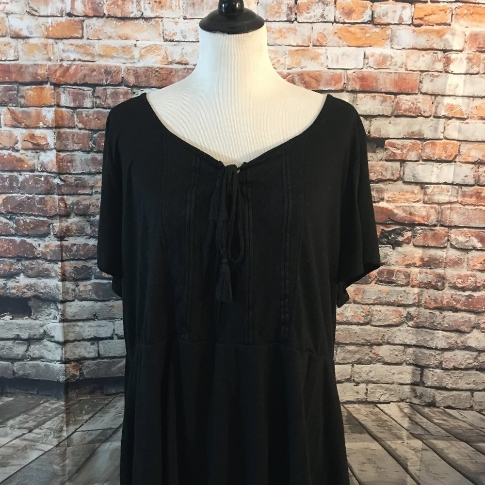 Torrid Black Lace Tie Neck Empire Top